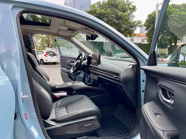 Honda ZR-V 2023 2023款 2.0L e:HEV 锐·尊享版