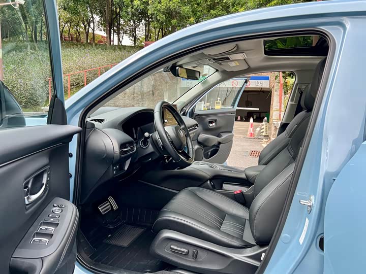 Honda ZR-V 2023 2023款 2.0L e:HEV 锐·尊享版