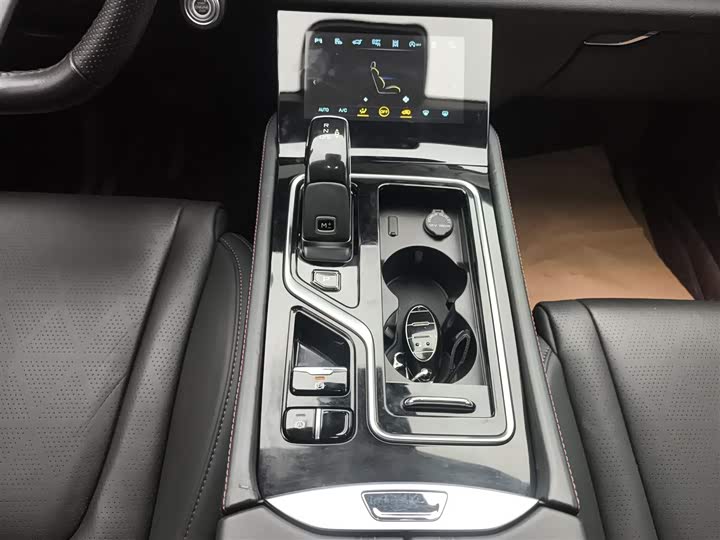 Bestune T99 2023 2023款 2.0T 自动尊贵型