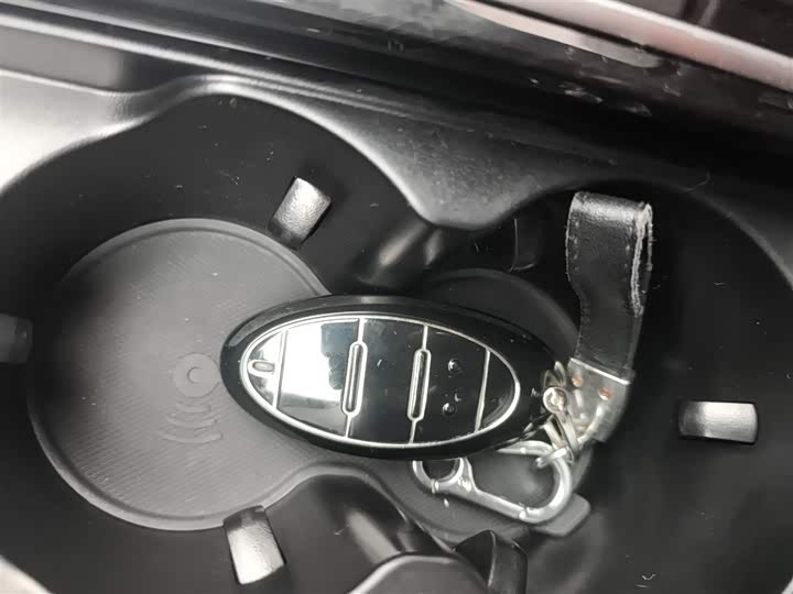 Bestune T99 2023 2023款 2.0T 自动尊贵型