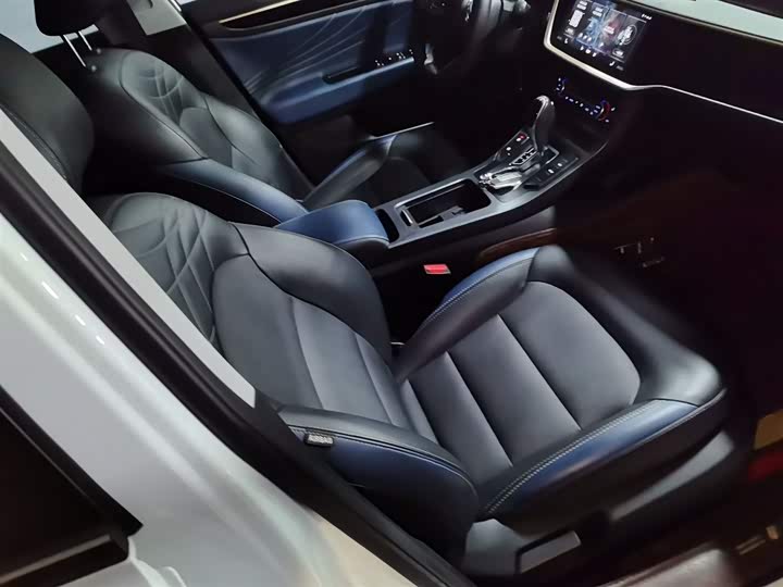 Geely Emgrand GL 2021 2021款 UP 1.4T CVT领曜型