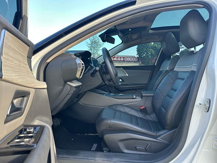 Citroen C5 X 2021 2021款 1.6T 享不凡