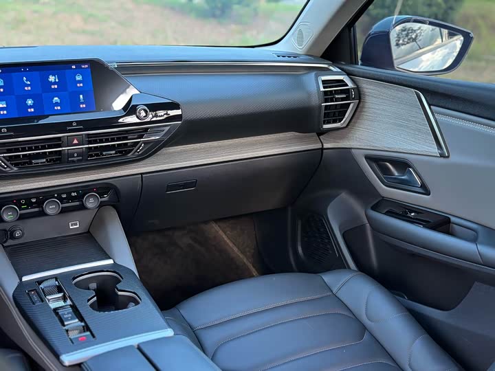 Citroen C5 X 2021 2021款 1.6T 享不凡