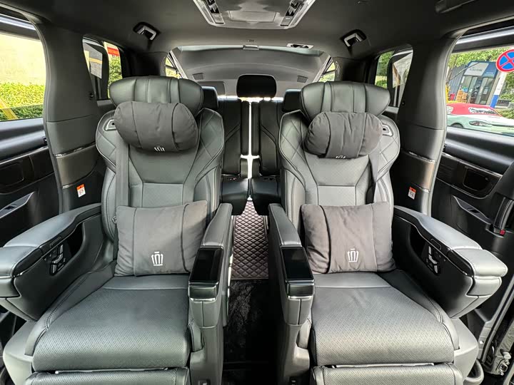 Toyota Vellfire 2024 2024款 皇冠 双擎 2.5L 至尊版