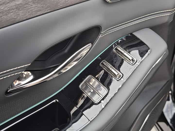 Jetour Shanhai L9 2025 2025款 1.5TD 2DHT 豪华版 7座