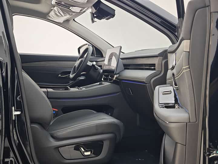 Jetour Shanhai L9 2025 2025款 1.5TD 2DHT 豪华版 7座