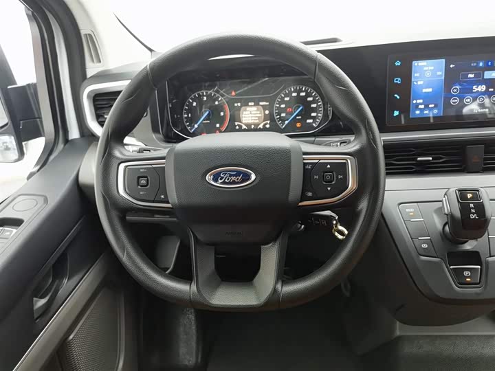 Ford Transit 2023 2023款 2.0T柴油自动多功能商用车短轴中顶5/6座
