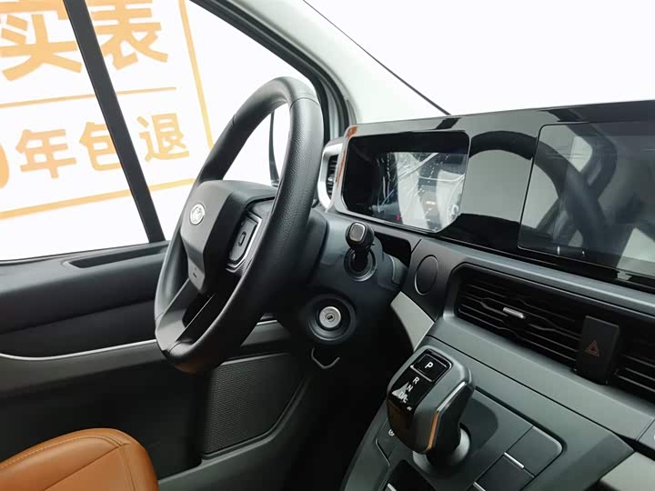 Ford Transit 2023 2023款 2.0T柴油自动多功能商用车短轴中顶5/6座