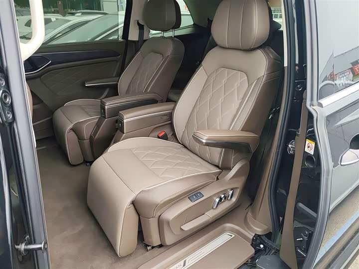 Volkswagen Viloran 2024 2024款 380TSI 尊贵版