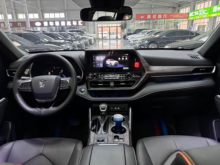 Toyota Crown Kluger 2024 2024款 2.5L HEV四驱豪华版