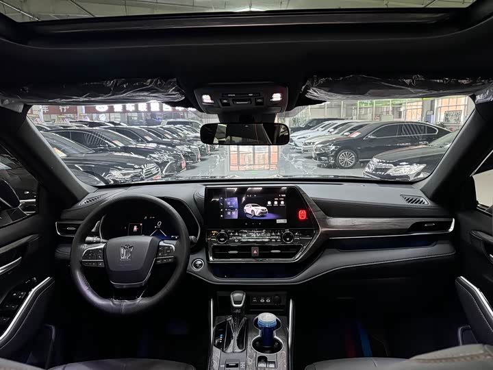 Toyota Crown Kluger 2024 2024款 2.5L HEV四驱豪华版
