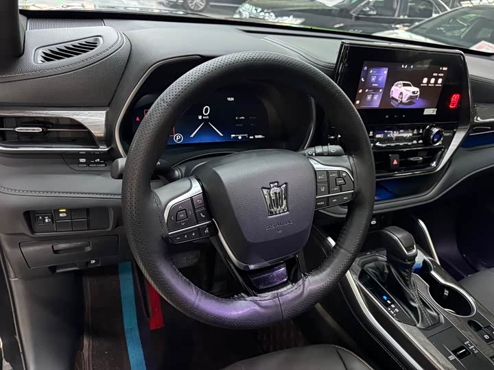 Toyota Crown Kluger 2024 2024款 2.5L HEV四驱豪华版