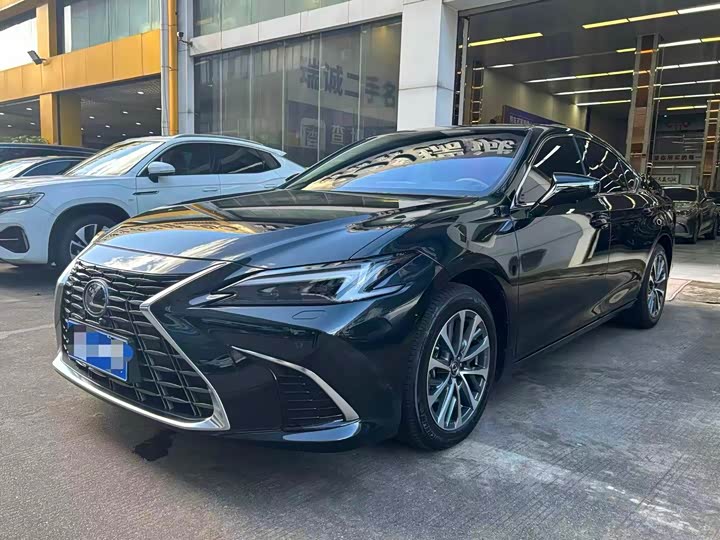 Lexus ES 2025 2025款 300h 臻享版