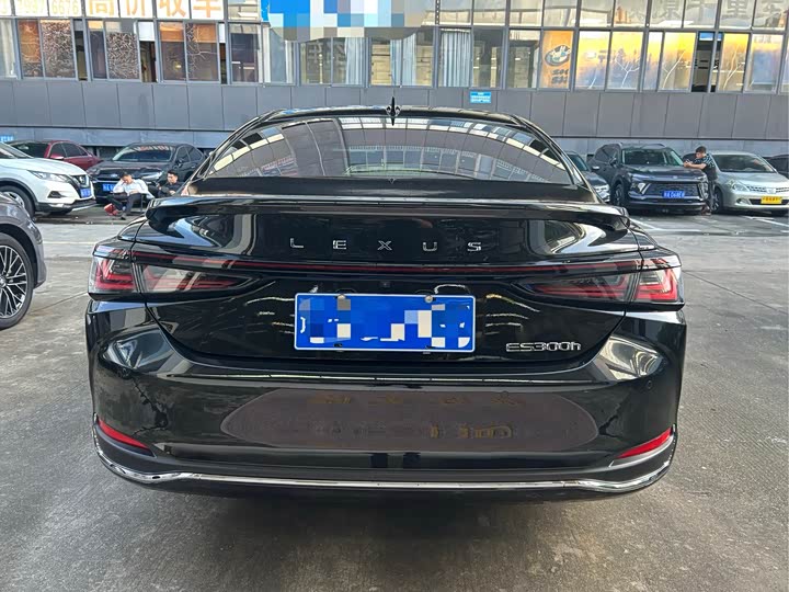 Lexus ES 2025 2025款 300h 臻享版