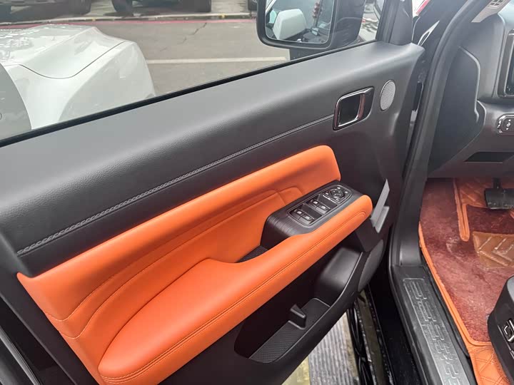 Haval H9 2024 2024款 2.0T 汽油四驱极境版