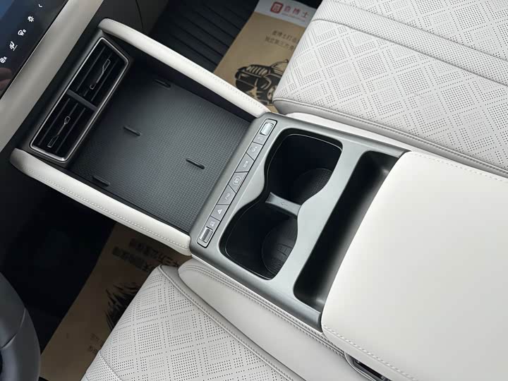 BYD Yuan Up 2025 2025款 智驾版 401KM 活力版