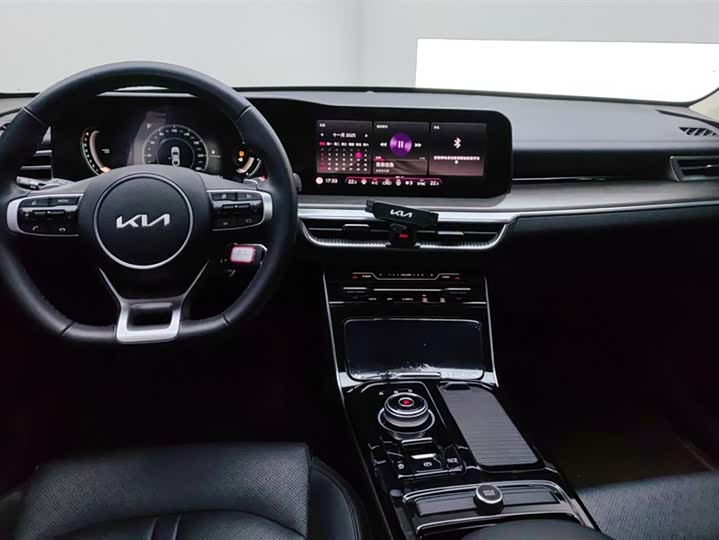 Kia K5 2021 2021款 270T CVVD 时尚版