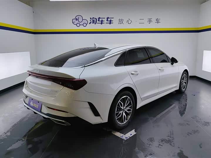 Kia K5 2021 2021款 270T CVVD 时尚版
