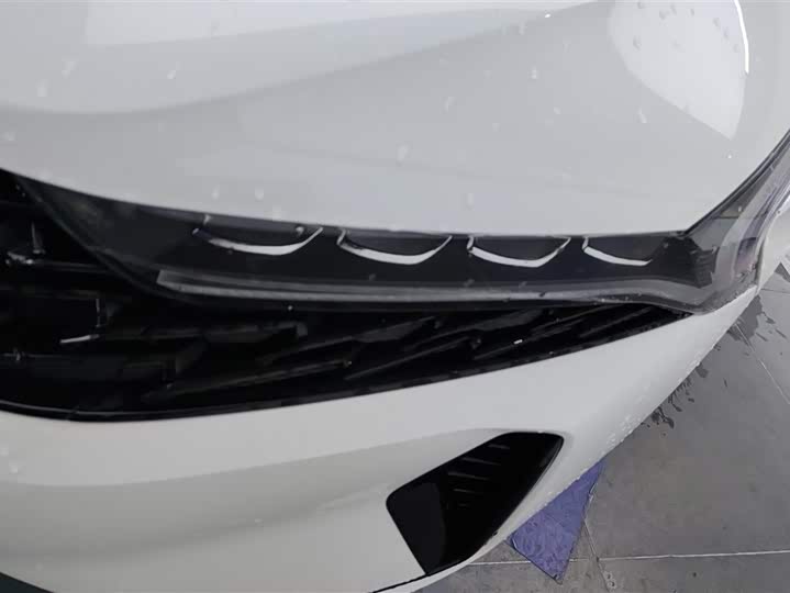 Kia K5 2021 2021款 270T CVVD 时尚版