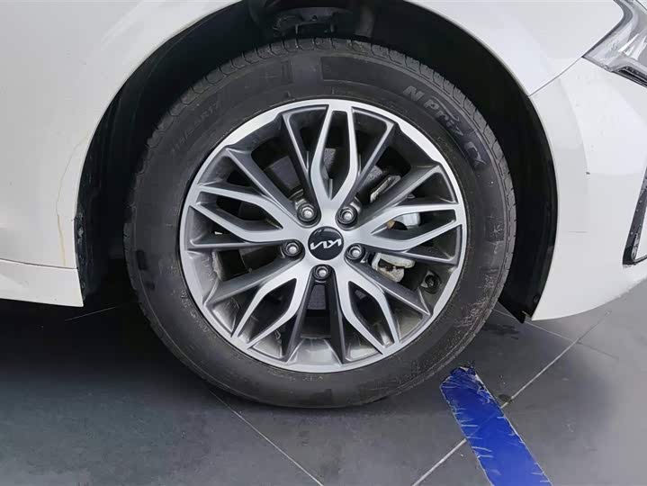 Kia K5 2021 2021款 270T CVVD 时尚版