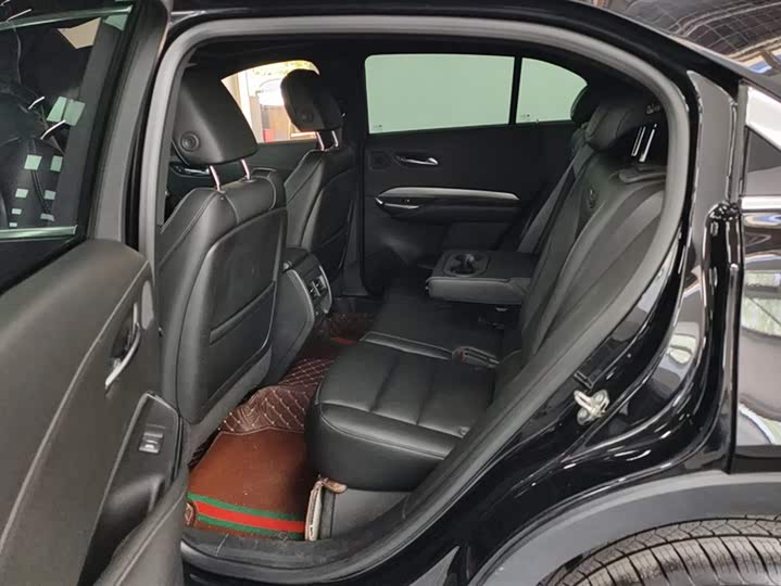 Cadillac XT4 2022 2022款 28T 两驱豪华型