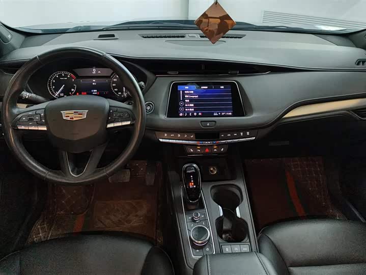 Cadillac XT4 2022 2022款 28T 两驱豪华型