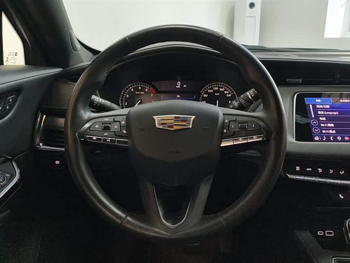 Cadillac XT4 2022 2022款 28T 两驱豪华型