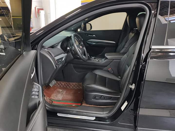 Cadillac XT4 2022 2022款 28T 两驱豪华型