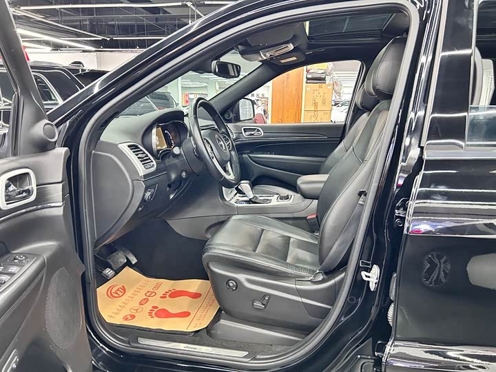 Jeep Grand Cherokee 2021 2021款 3.0L 80周年纪念版