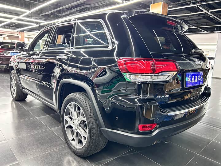 Jeep Grand Cherokee 2021 2021款 3.0L 80周年纪念版