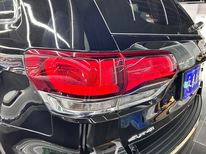 Jeep Grand Cherokee 2021 2021款 3.0L 80周年纪念版