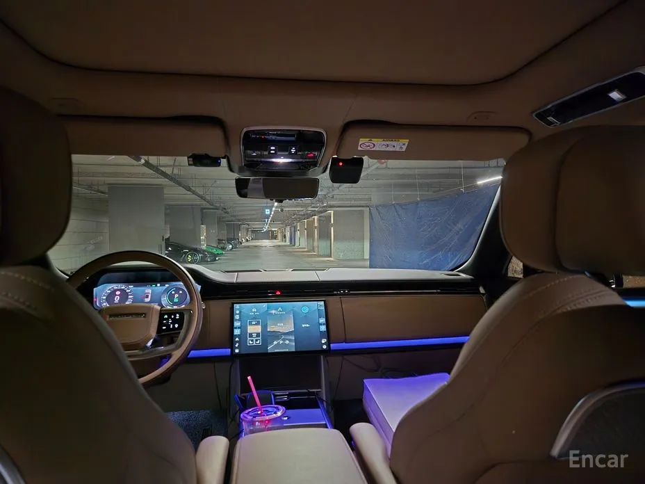 Land Rover Range Rover 2022 P550E AB