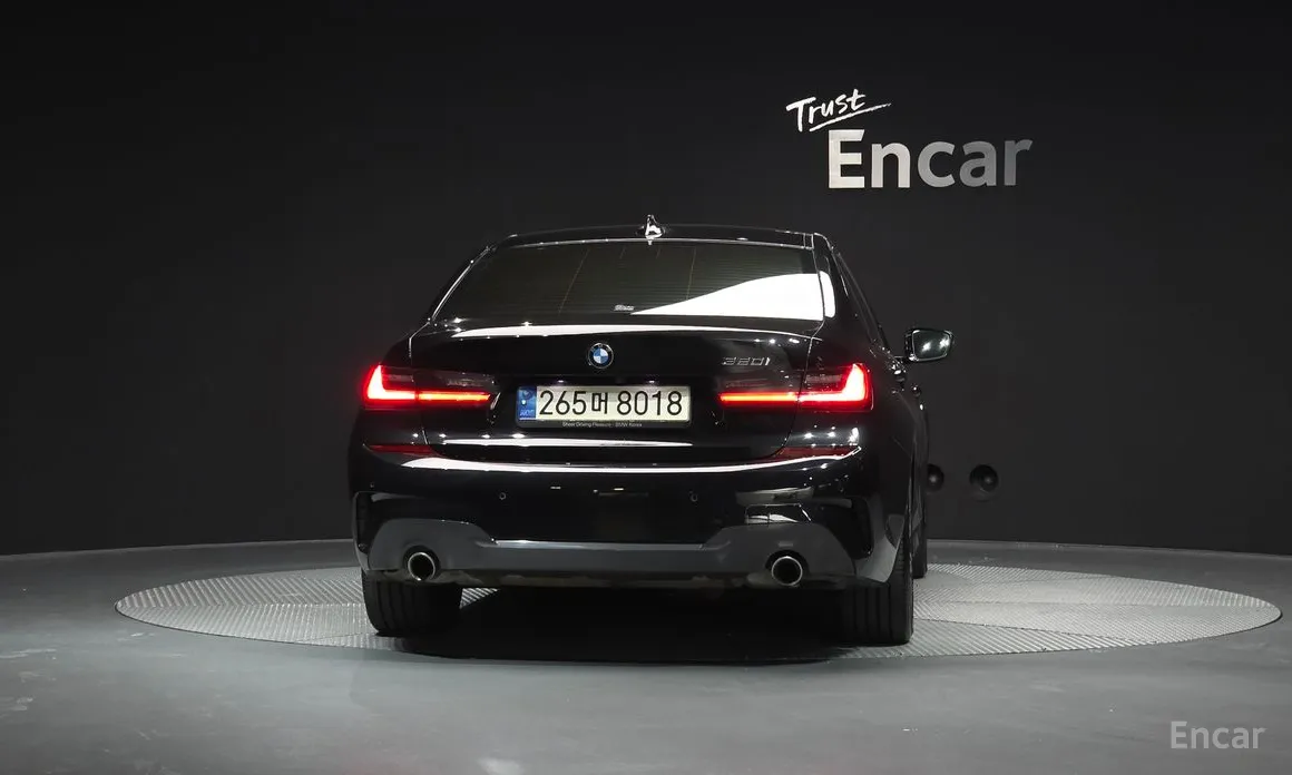 BMW 3 Series 2019 320i M Sport