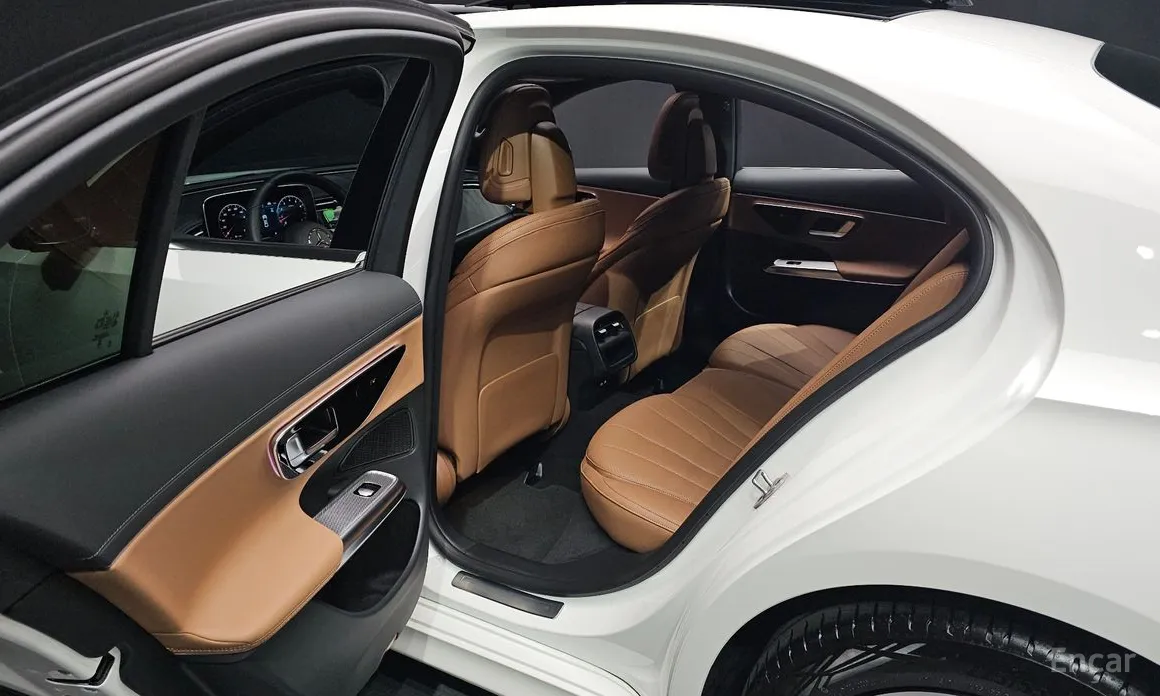 Mercedes-Benz E-Class 2024 E200 Avantgarde