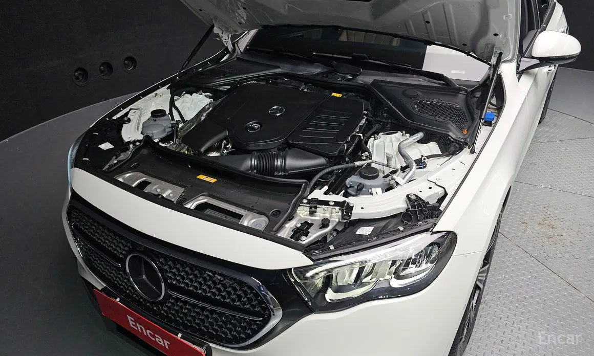 Mercedes-Benz E-Class 2024 E200 Avantgarde