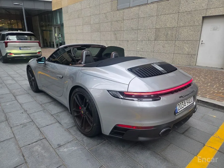 Porsche 911 2019 Carrera 4 GTS Cabriolet