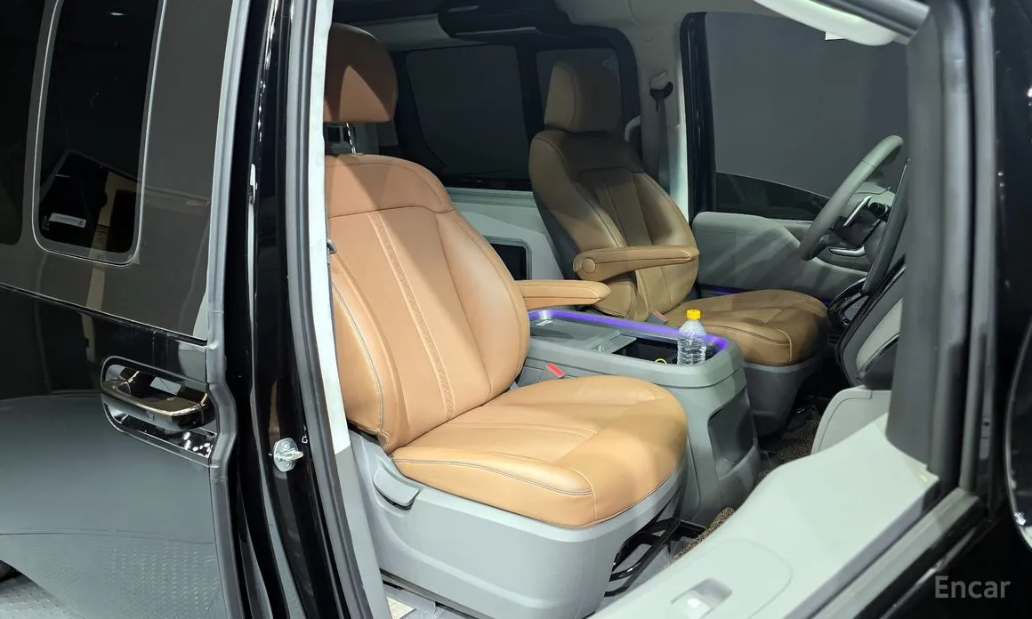 Hyundai Staria 2021 4WD 캠핑카