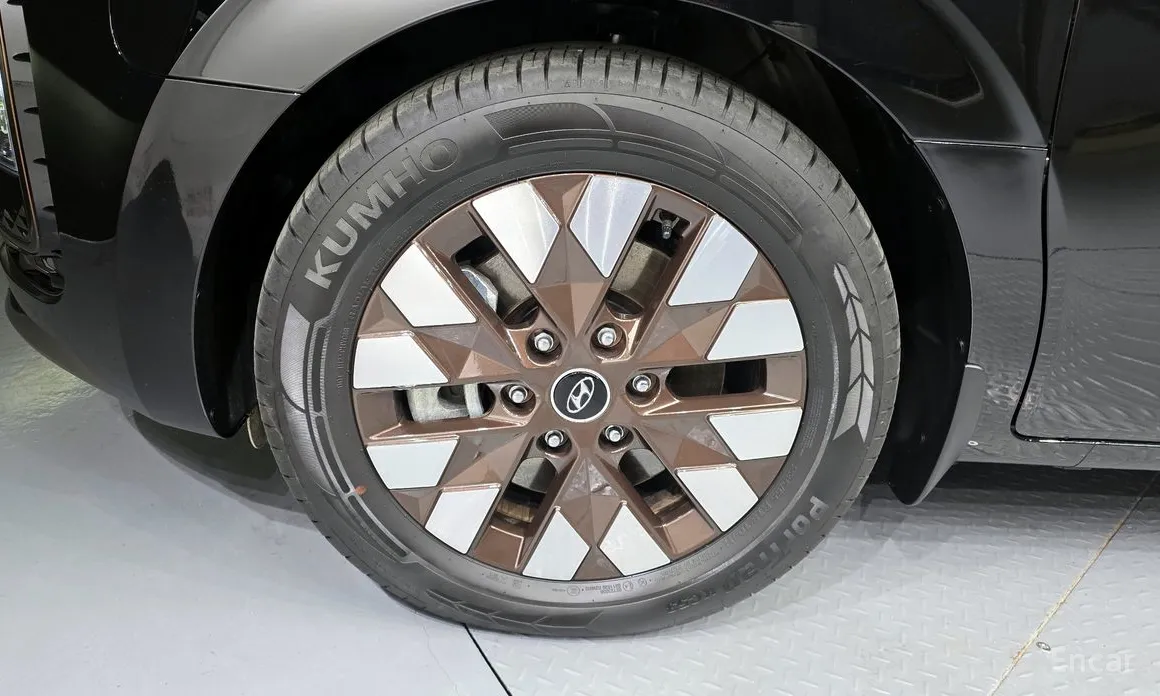 Hyundai Staria 2021 4WD 캠핑카