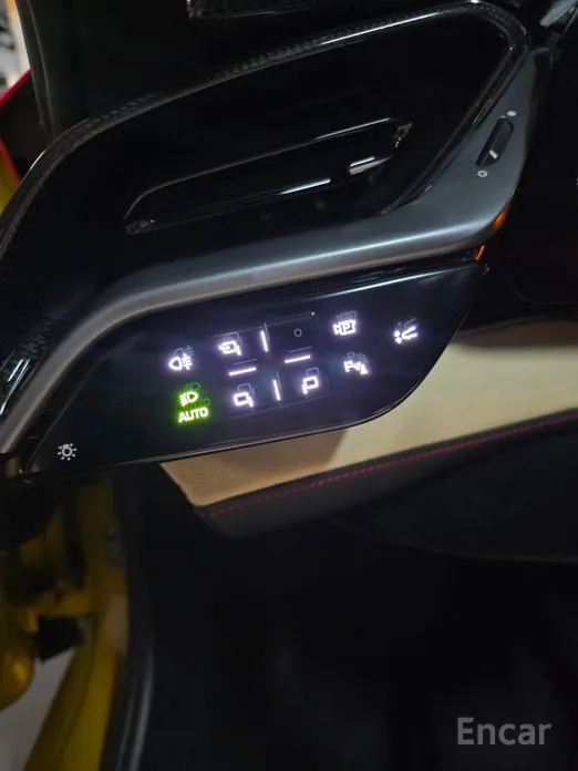 Ferrari SF90 2021 4.0