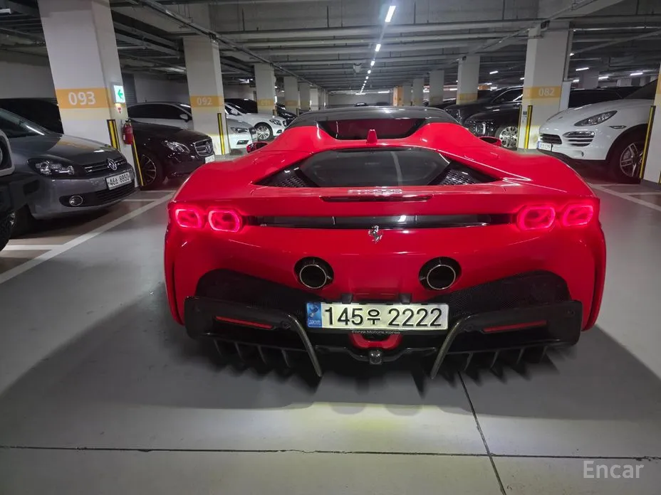 Ferrari SF90 2021 4.0