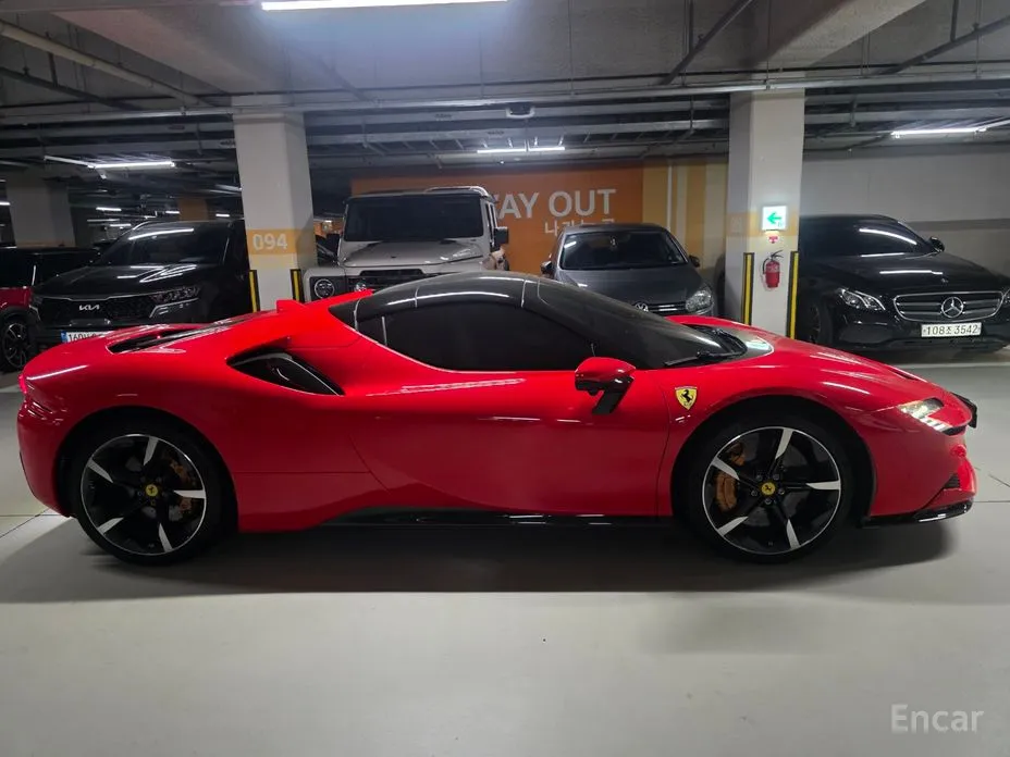 Ferrari SF90 2021 4.0