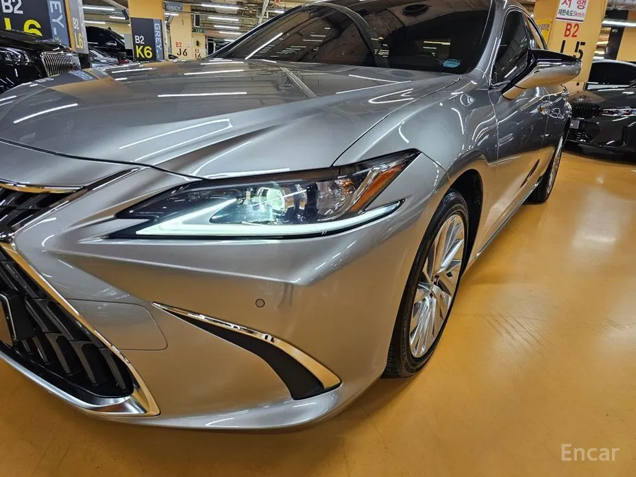 Lexus ES 2018 Luxury Plus