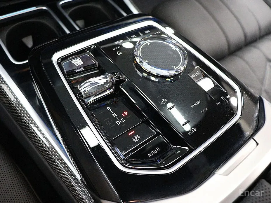 BMW 7 Series 2022 750e xDrive M Sport