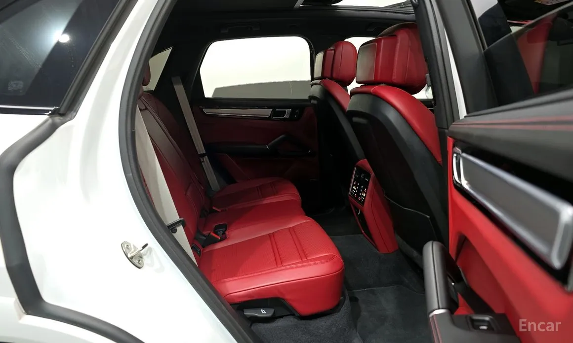 Porsche Cayenne 2019 3.0 PLATINUM EDITION