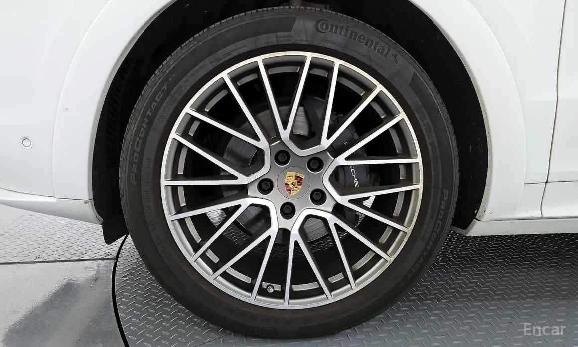 Porsche Cayenne 2019 3.0 PLATINUM EDITION