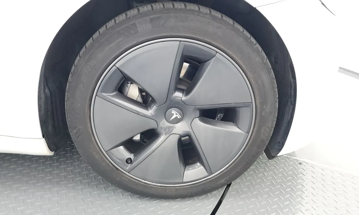 Tesla Model 3 2017 Long Range