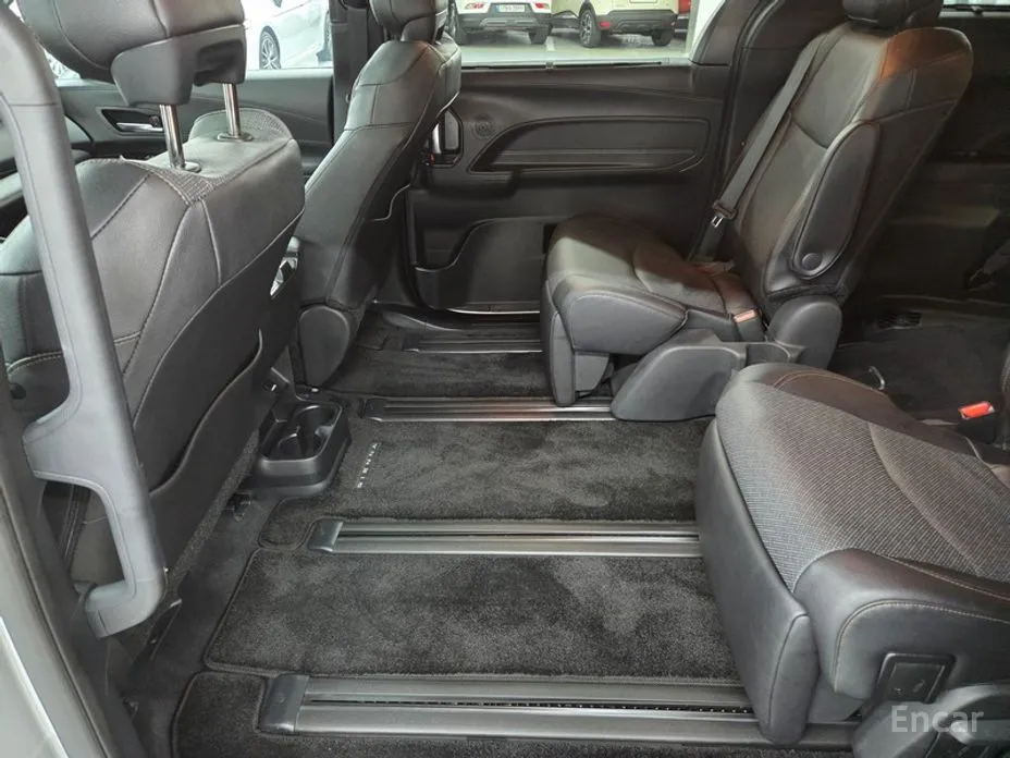 Toyota Sienna 2020 2.5 Hybrid 2WD