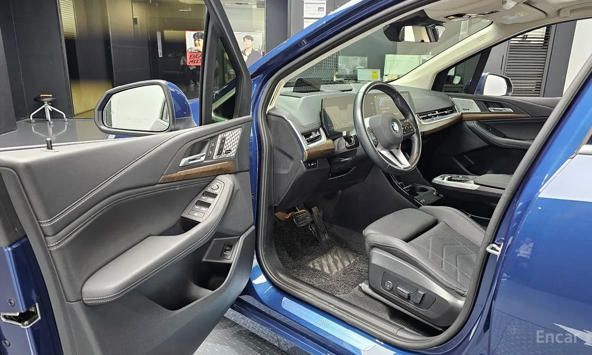 BMW 2 Series 2022 220i Luxury