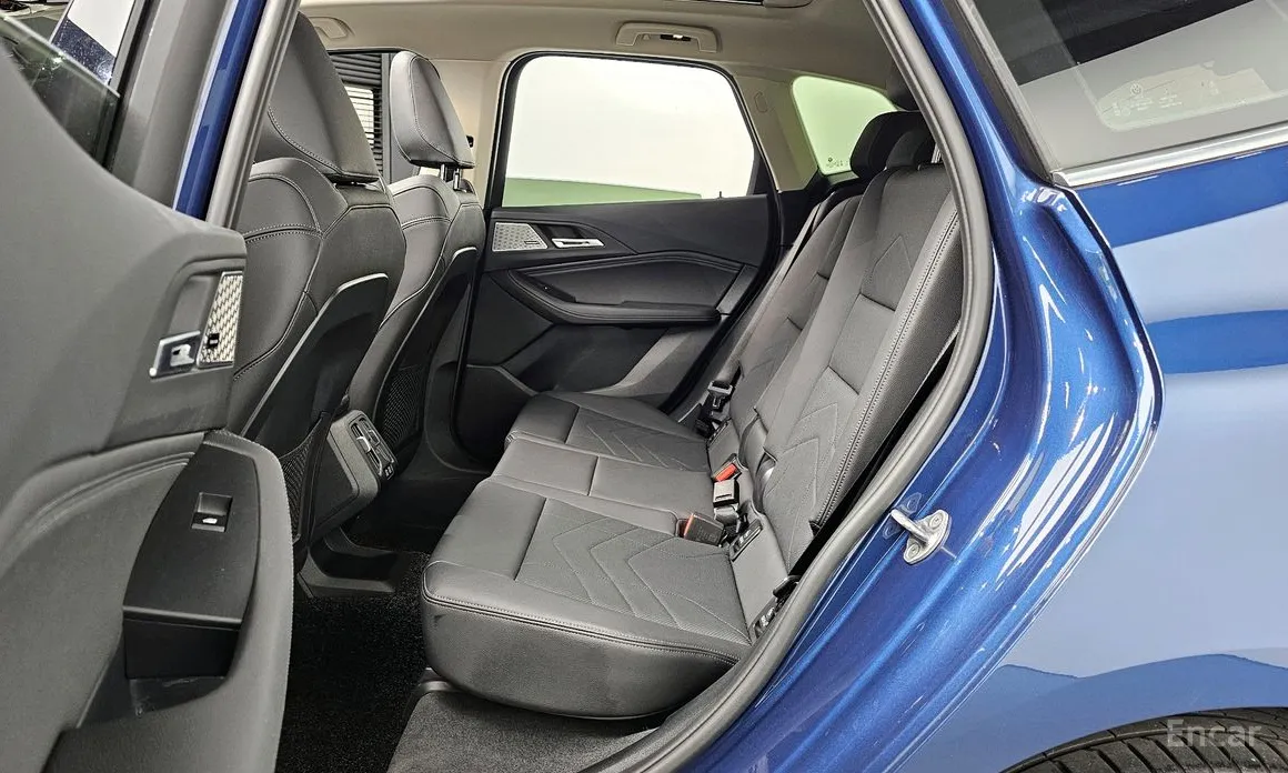 BMW 2 Series 2022 220i Luxury