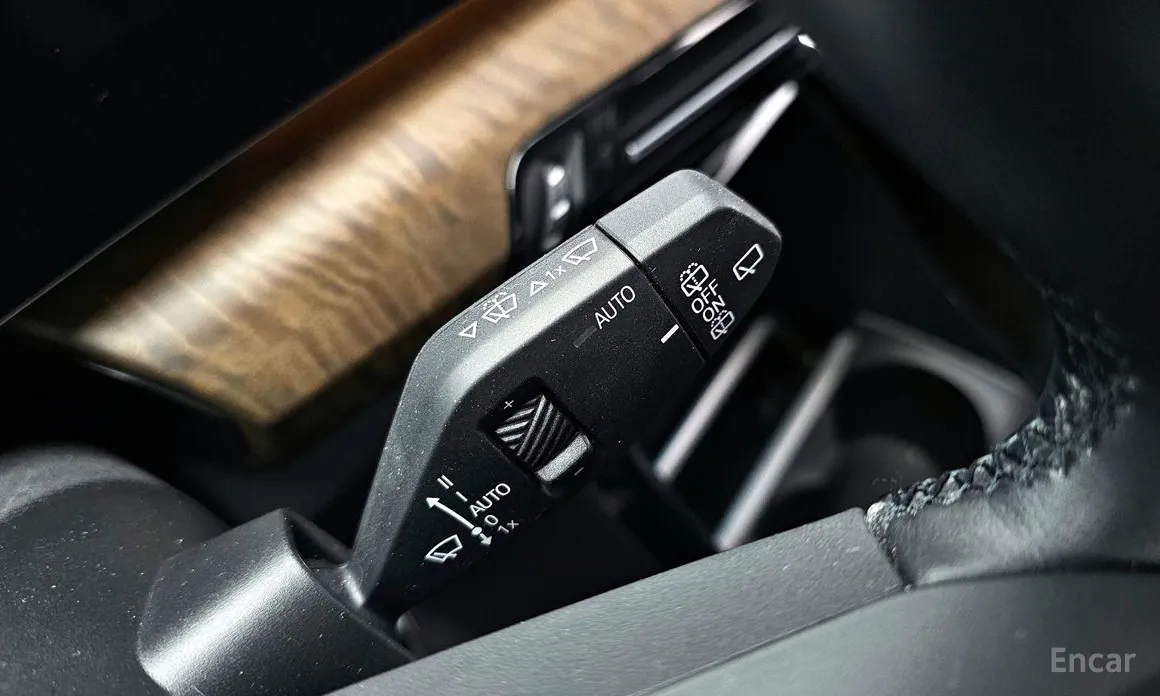 BMW 2 Series 2022 220i Luxury